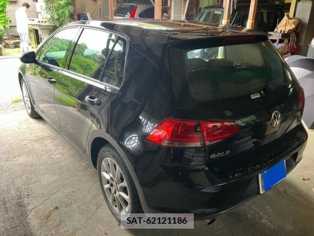 VolksWagen GOLF 2015-03 8039166-2