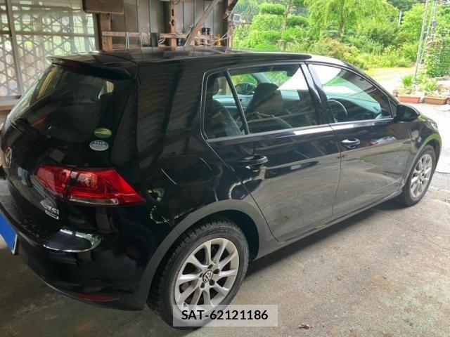 VolksWagen GOLF 2015-03 8039166-3