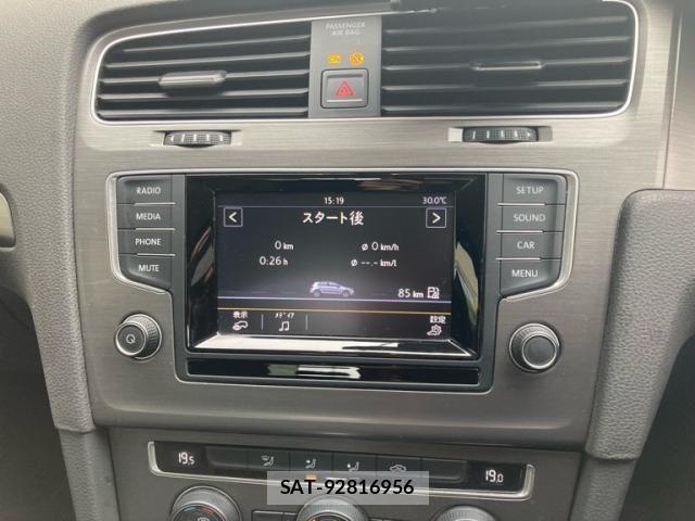 VolksWagen GOLF 2013-08 8039165-24