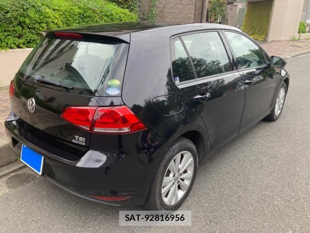 VolksWagen GOLF 2013-08 8039165-4