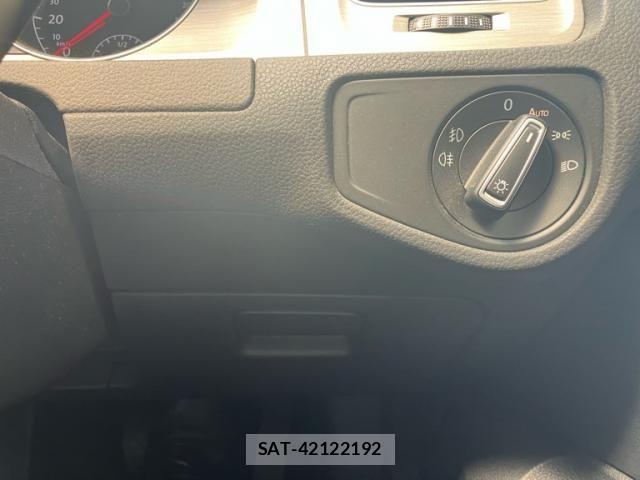 VolksWagen GOLF 2016-11 8039164-15