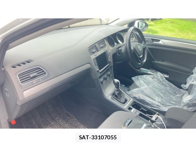 VolksWagen GOLF 2016-02 8075269-20