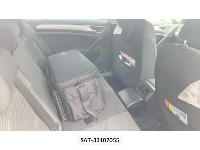 VolksWagen GOLF 2016-02 8075269-28