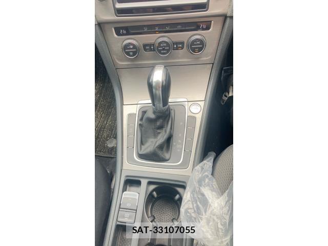 VolksWagen GOLF 2016-02 8075269-8