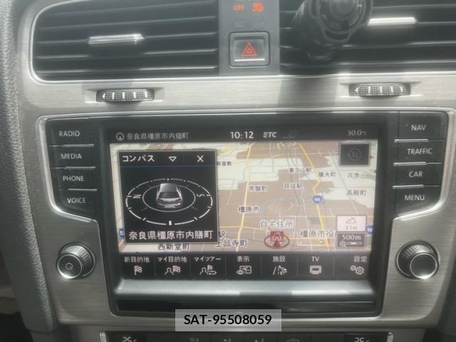 VolksWagen GOLF 2016-02 8076131-17