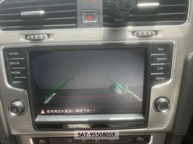 VolksWagen GOLF 2016-02 8076131-18