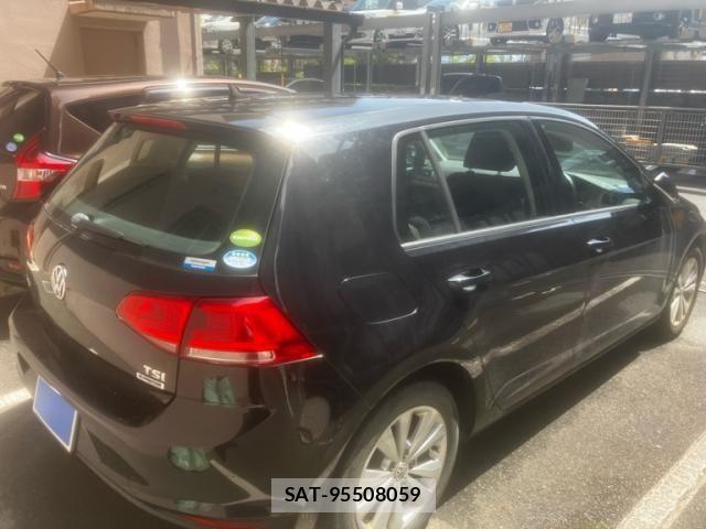 VolksWagen GOLF 2016-02 8076131-1