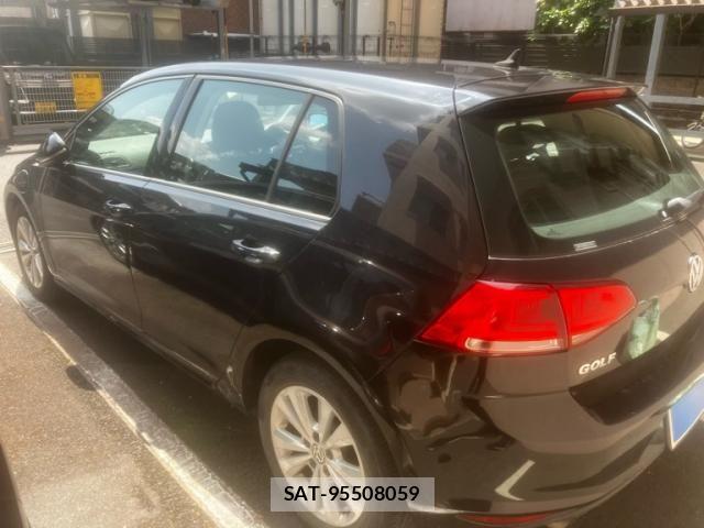 VolksWagen GOLF 2016-02 8076131-2