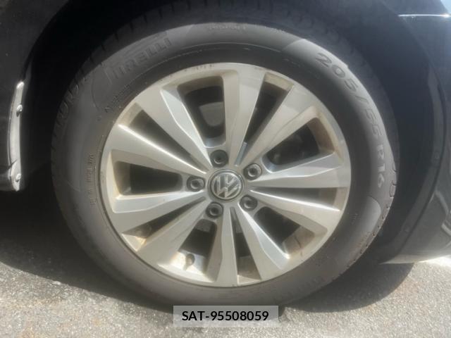 VolksWagen GOLF 2016-02 8076131-5