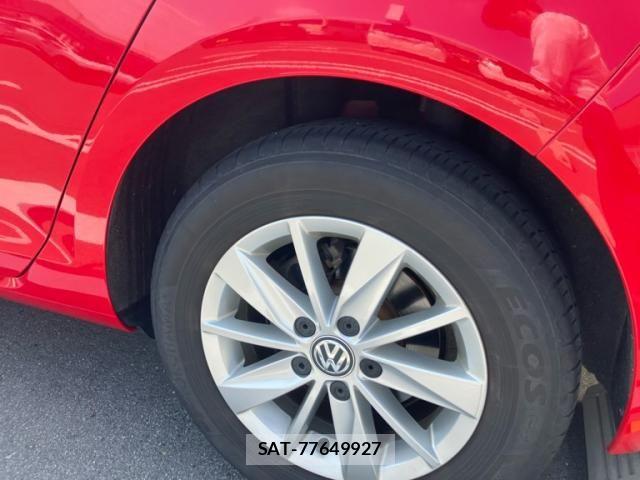 VolksWagen GOLF 2016-05 8102698-6