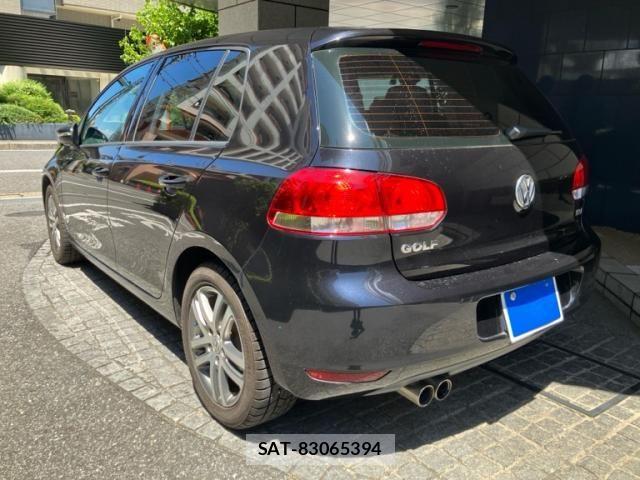 VolksWagen GOLF 2010-02 8102701-2