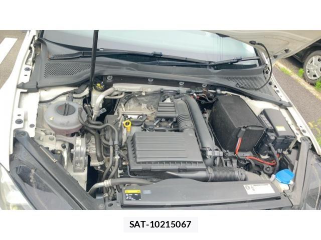 VolksWagen GOLF 2014-05 8102699-22