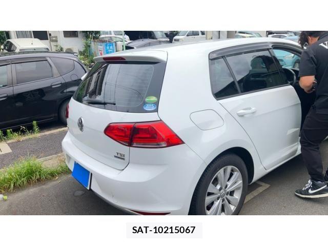 VolksWagen GOLF 2014-05 8102699-1