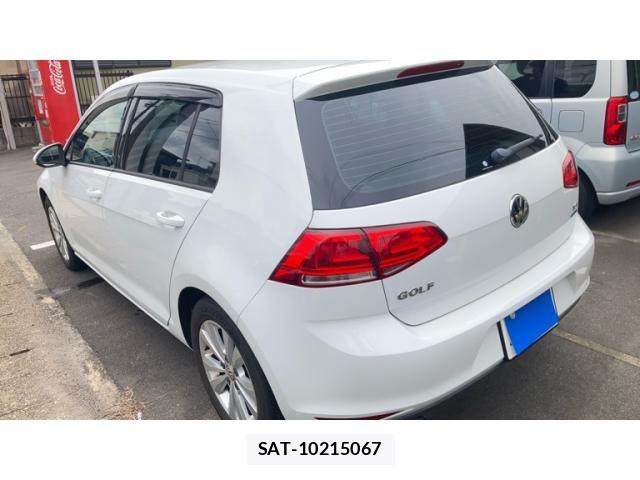 VolksWagen GOLF 2014-05 8102699-2