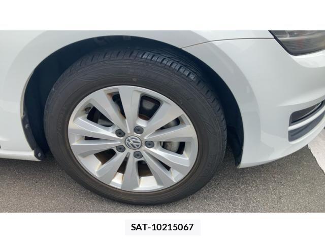 VolksWagen GOLF 2014-05 8102699-6