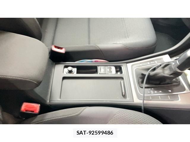 VolksWagen GOLF 2015-03 8102697-15