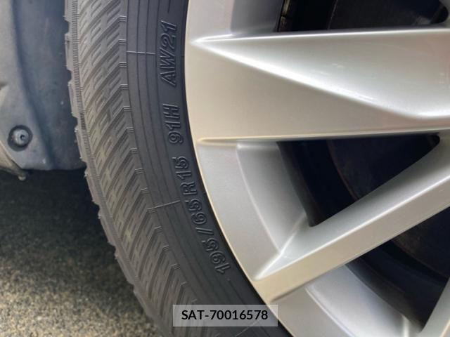 VolksWagen GOLF 2015-06 8132978-6