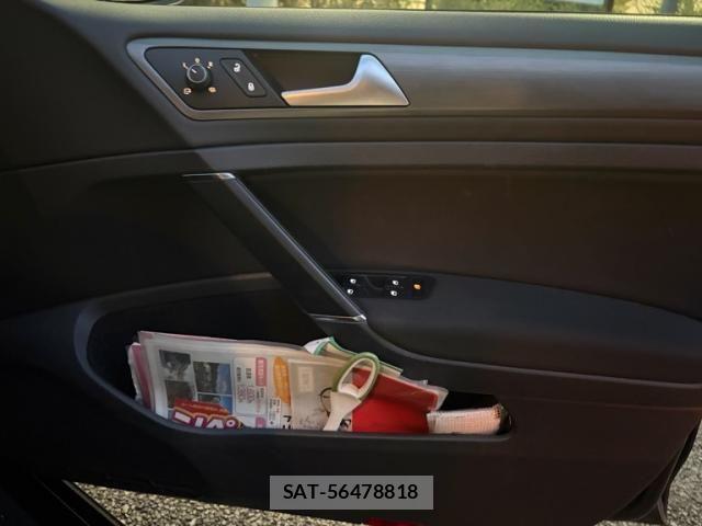 VolksWagen GOLF 2013-11 8132980-22