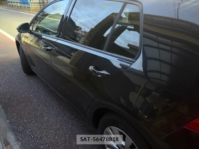 VolksWagen GOLF 2013-11 8132980-3