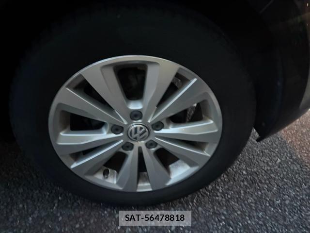 VolksWagen GOLF 2013-11 8132980-5