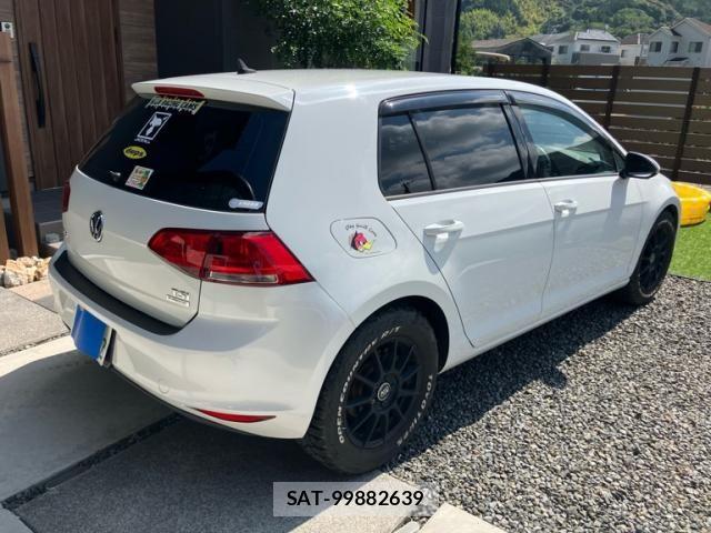 VolksWagen GOLF 2014-08 8132981-10