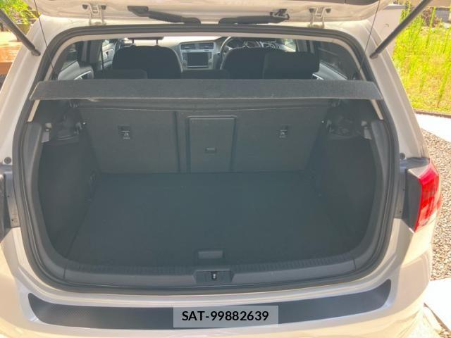 VolksWagen GOLF 2014-08 8132981-11