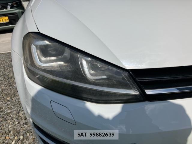 VolksWagen GOLF 2014-08 8132981-5