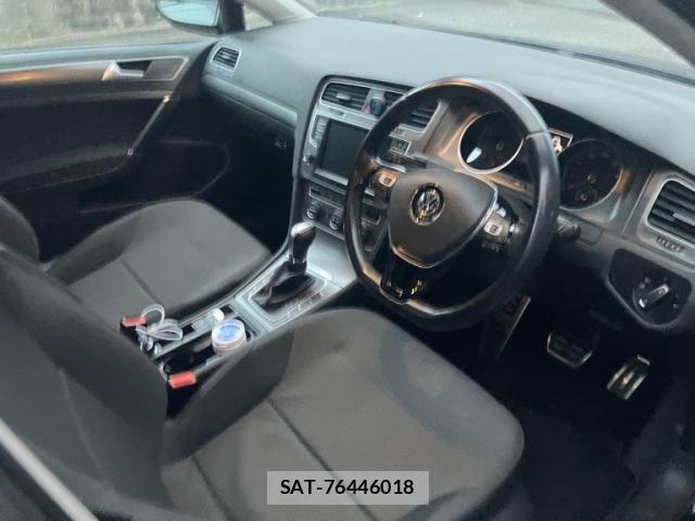 VolksWagen GOLF 2013-12 8211007-11