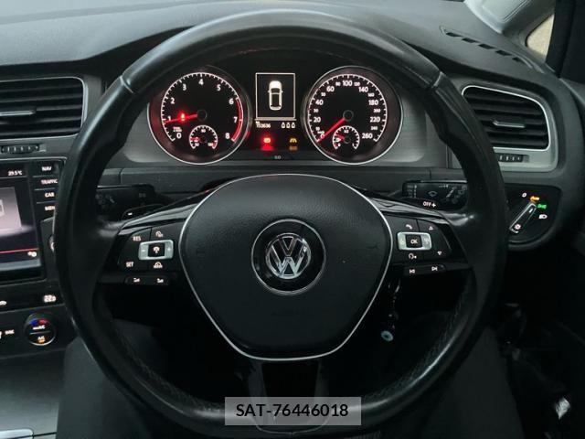 VolksWagen GOLF 2013-12 8211007-12