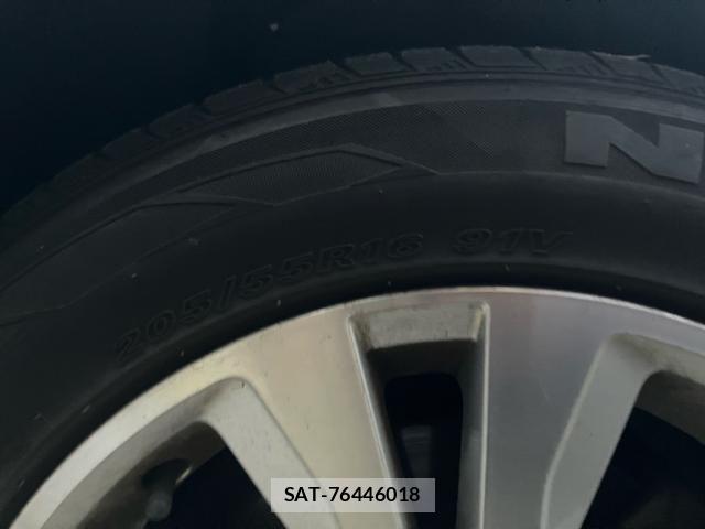VolksWagen GOLF 2013-12 8211007-4