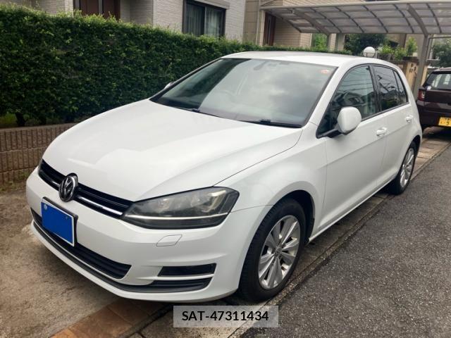 VolksWagen GOLF 2014-01 8211006-0