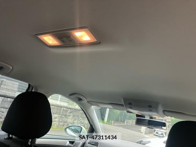 VolksWagen GOLF 2014-01 8211006-14