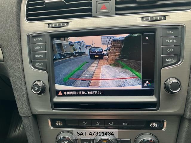 VolksWagen GOLF 2014-01 8211006-22