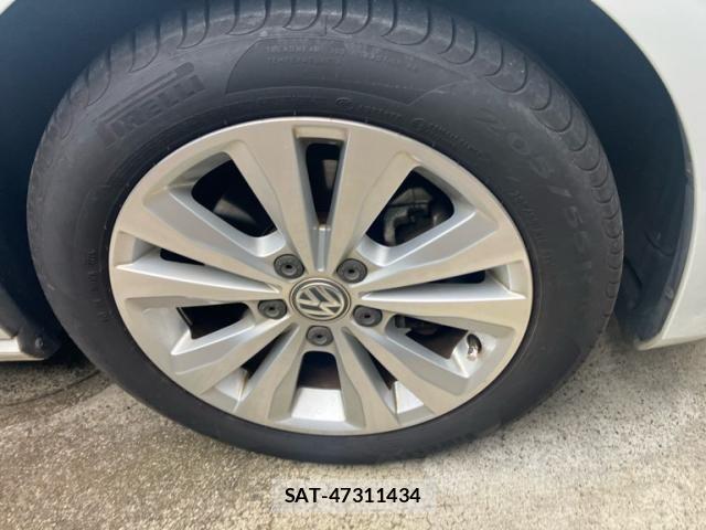 VolksWagen GOLF 2014-01 8211006-6