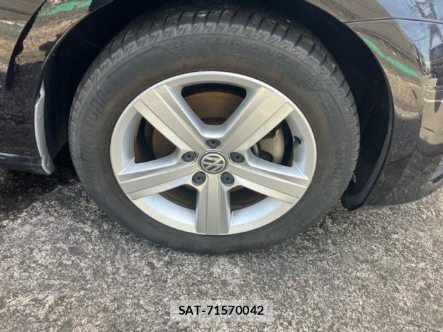 VolksWagen GOLF 2015-02 8232396-17