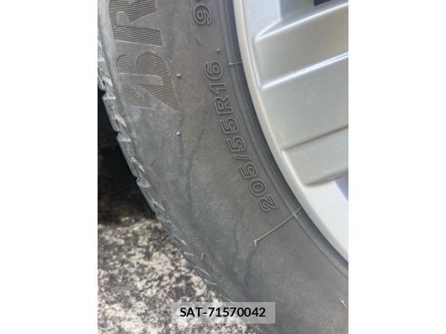 VolksWagen GOLF 2015-02 8232396-18