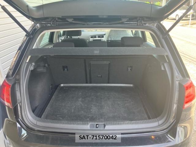 VolksWagen GOLF 2015-02 8232396-20