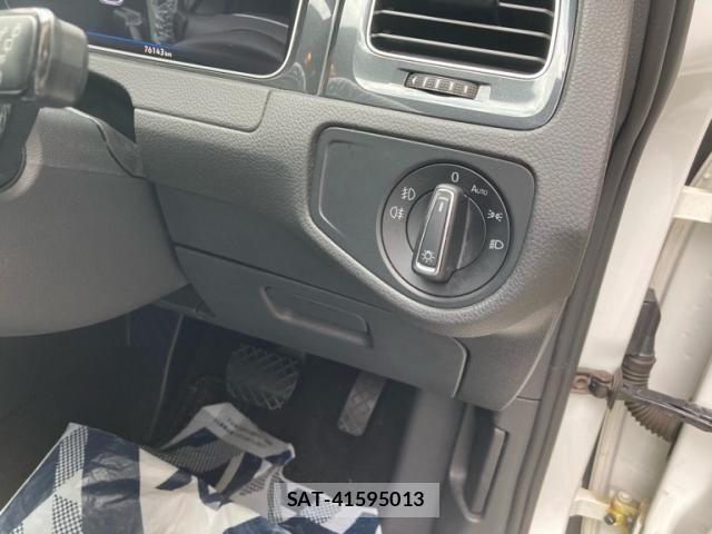 VolksWagen GOLF 2018-05 8232394-12