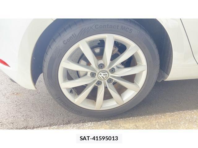 VolksWagen GOLF 2018-05 8232394-21