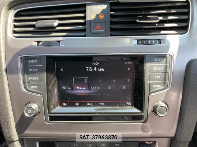 VolksWagen GOLF 2013-09 8247152-11