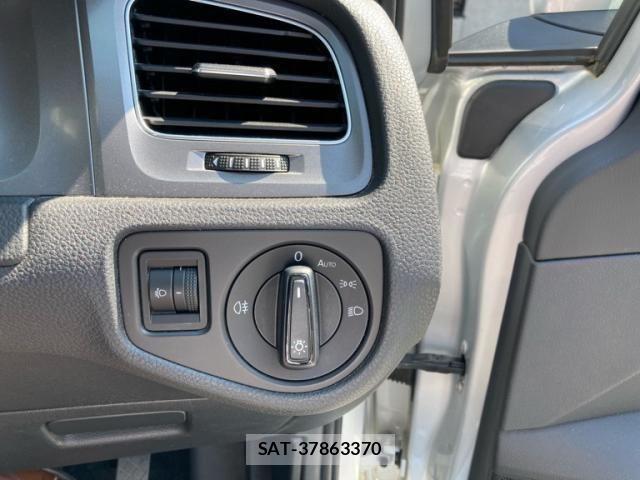 VolksWagen GOLF 2013-09 8247152-16