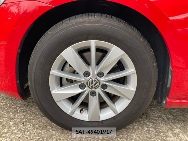VolksWagen GOLF 2014-04 8318065-15
