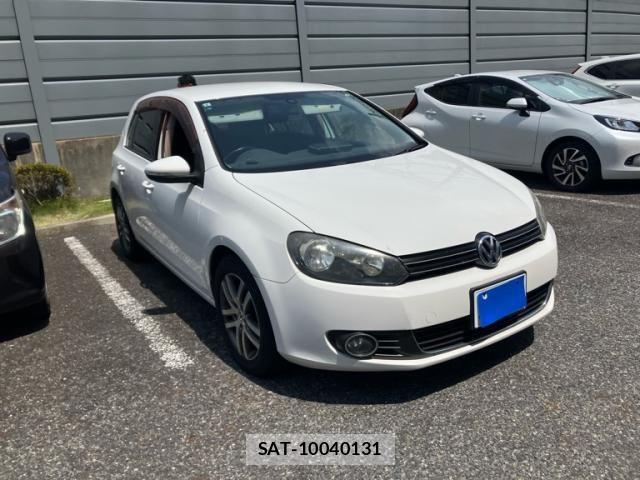VolksWagen GOLF 2011-08 8318068-0