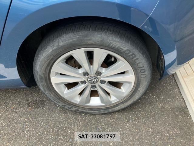 VolksWagen GOLF 2015-04 8318063-6