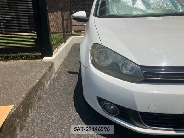 VolksWagen GOLF 2011-09 8318067-14