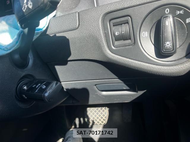 VolksWagen GOLF 2016-03 8338503-22