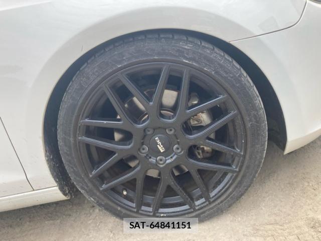 VolksWagen GOLF 2009-11 8338502-9