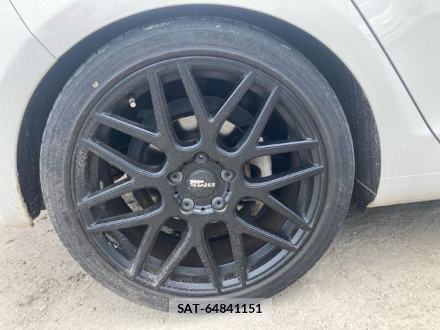VolksWagen GOLF 2009-11 8338502-10