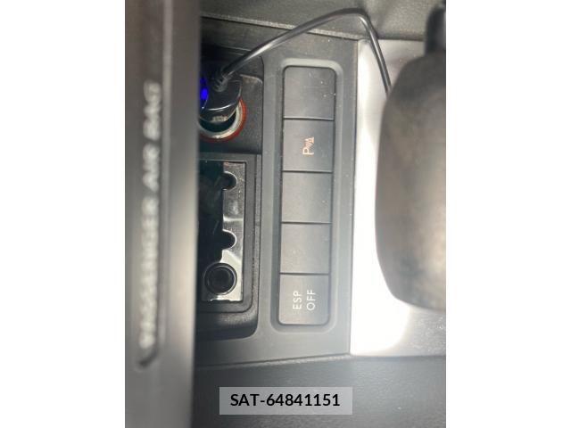 VolksWagen GOLF 2009-11 8338502-23
