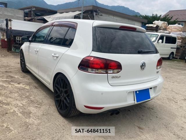 VolksWagen GOLF 2009-11 8338502-2